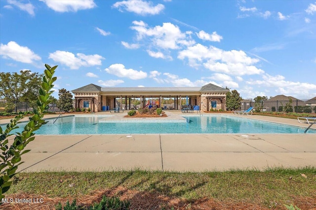 142 Western Ridge Cir, Canton, MS 39046 - community pool with a patio