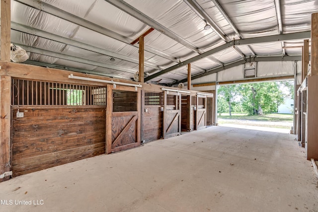 106 Horseshoe Ln, Flora, MS 39071 - view of horse barn
