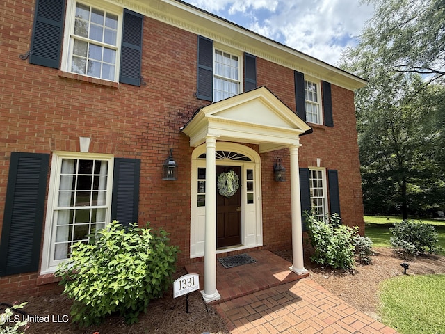 1331 Northwood Cir, Carthage, MS 39051 - entrance to property with brick siding