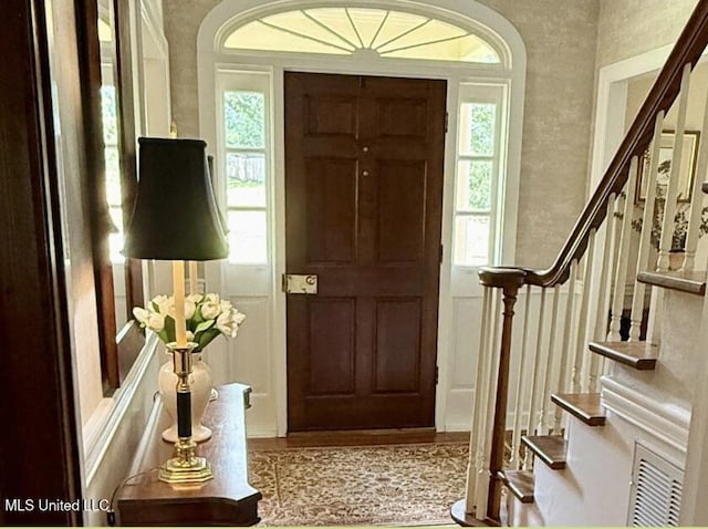 1331 Northwood Cir, Carthage, MS 39051 - foyer entrance with stairway