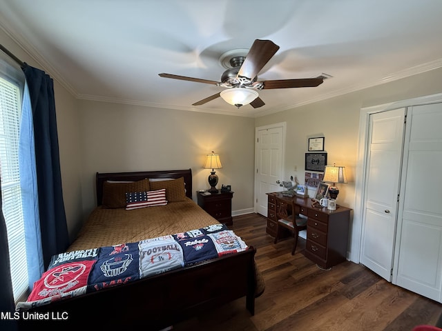1331 Northwood Cir, Carthage, MS 39051 - bedroom featuring multiple windows, dark wood finished floors, crown molding, and ceiling fan