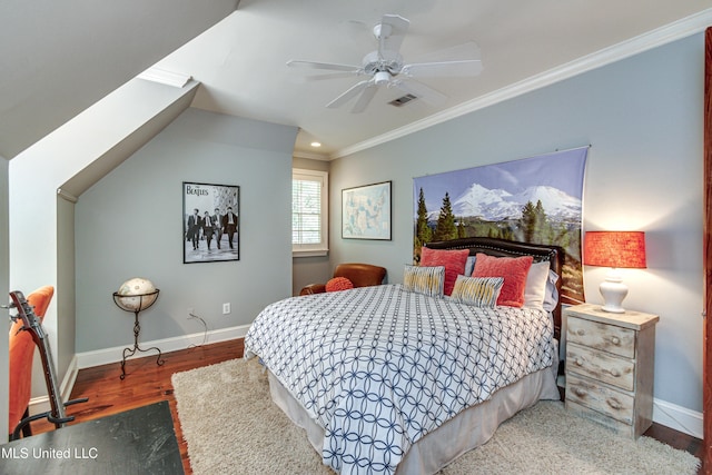338 Hillview Dr, Ridgeland, MS 39157 - bedroom featuring dark wood-type flooring, ceiling fan, and crown molding