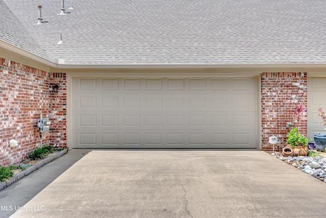 804 Charmant Pl, Ridgeland, MS 39157 - garage featuring concrete driveway