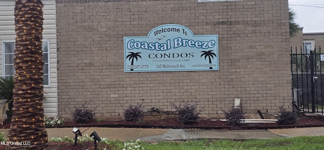 245 Mcdonnell Ave Unit D-226, Biloxi, MS 39531 - community sign with fence