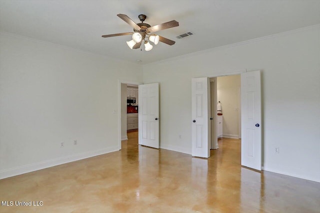 unfurnished bedroom featuring ceiling fan and crown molding