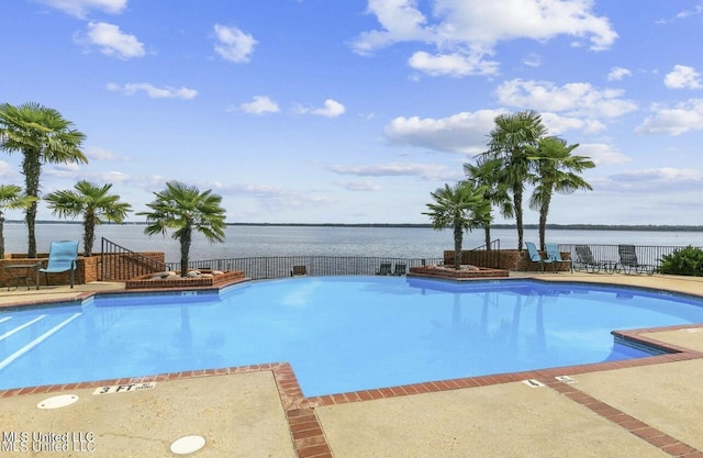 550 Post Rd Unit 116, Ridgeland, MS 39157 - community pool with a water view