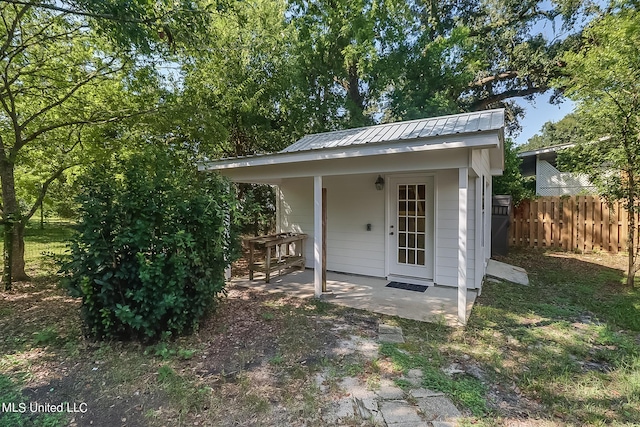 view of outbuilding