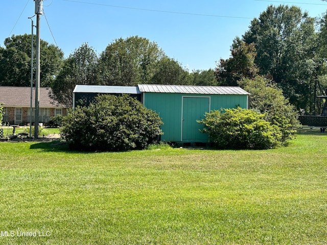 708 Ratliff Ferry Rd, Canton, MS 39046 - view of yard featuring a storage shed