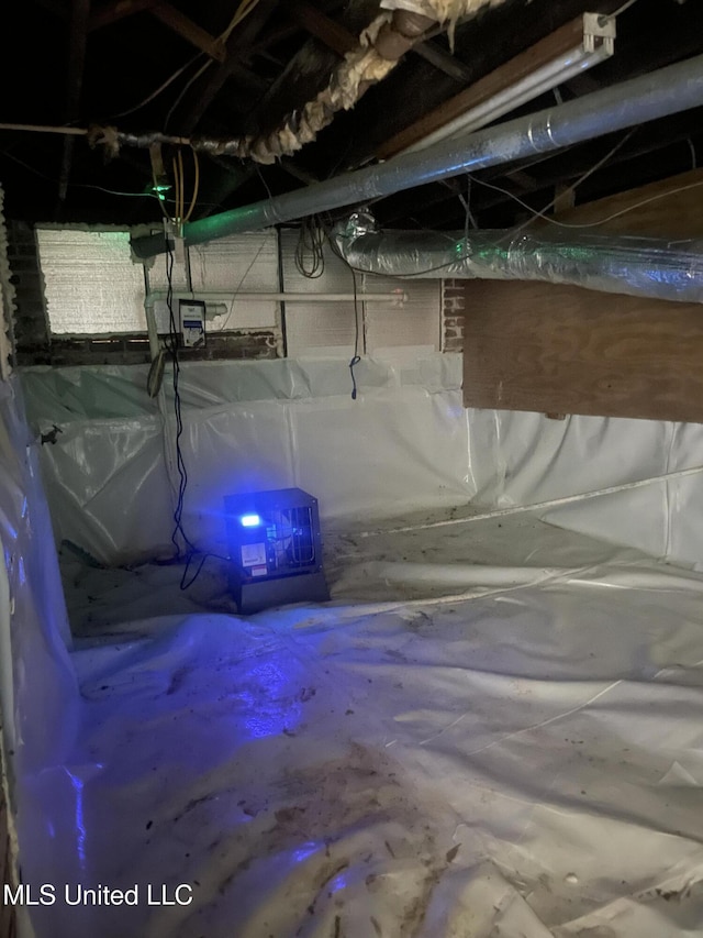 800 Gillespie St, Jackson, MS 39202 - below grade area featuring crawl space
