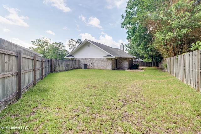 696 Aukai Pl, Diamondhead, MS 39525 - view of yard featuring cooling unit