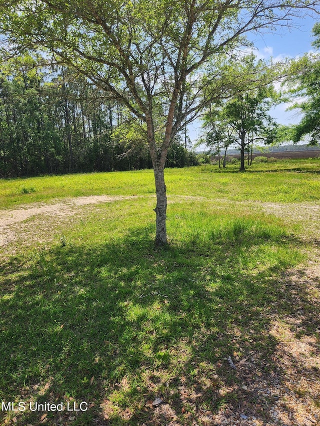 6121 Mary Mahoney Dr, Ocean Springs, MS 39564