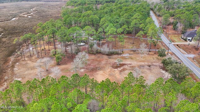 6121 Mary Mahoney Dr, Ocean Springs, MS 39564