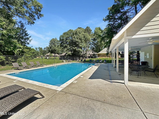 214 Terrapin Creek Rd, Brandon, MS 39042 - community pool featuring a patio and a ceiling fan