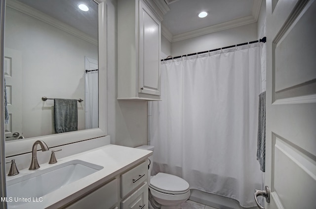 full bath with ornamental molding, toilet, recessed lighting, vanity, and shower / tub combo with curtain