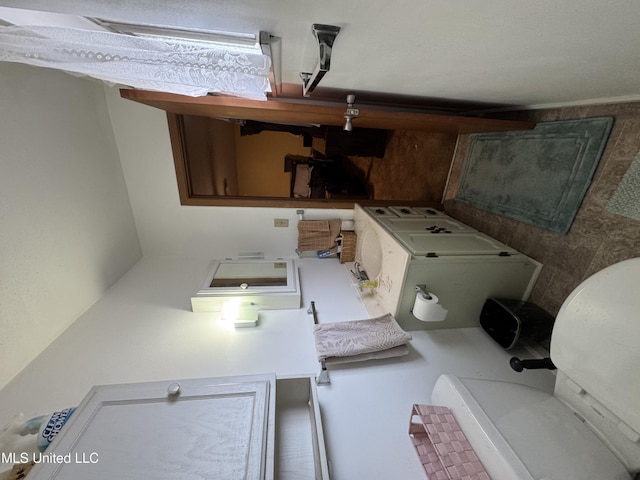 15708 Orleans Dr, Biloxi, MS 39532 - bathroom featuring a sink
