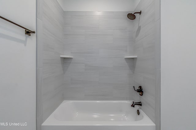 bathroom featuring shower / tub combination