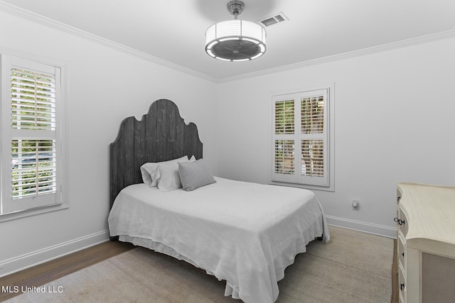 3844 Hawthorn Dr, Jackson, MS 39216 - bedroom featuring baseboards, multiple windows, and visible vents