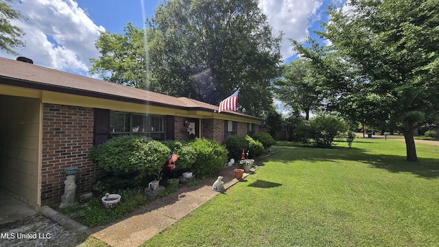 308 Walnut St, Benoit, MS 38725 - view of green lawn