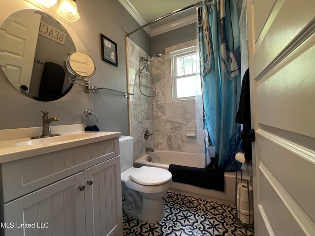 914 39th Ave, Gulfport, MS 39501 - bathroom with crown molding, shower / tub combo, toilet, and vanity