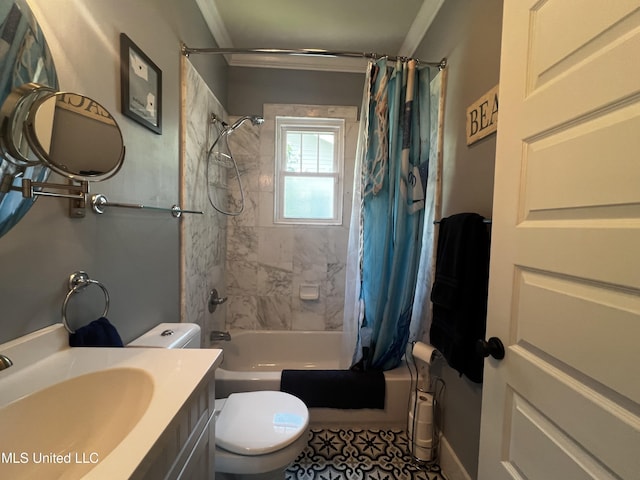 914 39th Ave, Gulfport, MS 39501 - bathroom featuring shower / tub combo, toilet, ornamental molding, and vanity