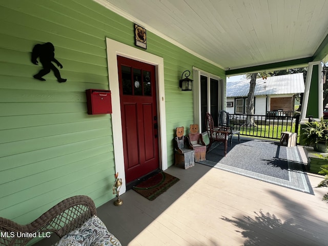 914 39th Ave, Gulfport, MS 39501 - view of exterior entry with a porch