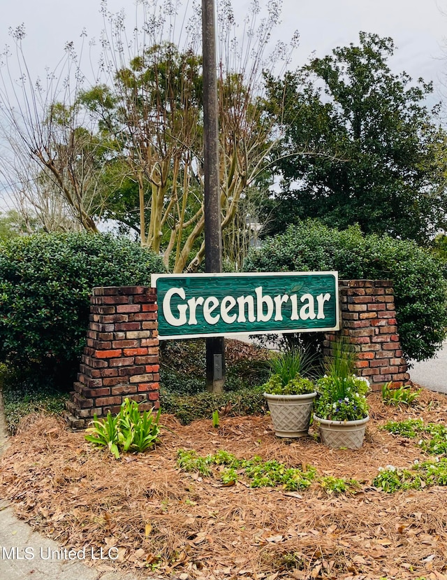 Listing photo 3 for LOT2 Greenbriar Dr, Gulfport MS 39507