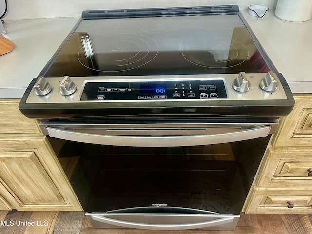 1024 Riverchase N Dr, Brandon, MS 39047 - kitchen view of stainless steel range with electric stovetop