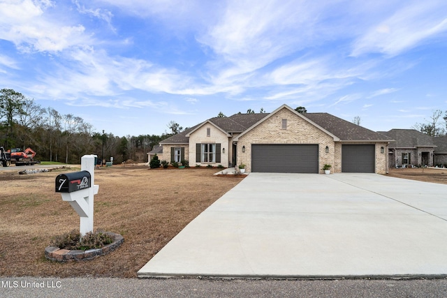 view of front facade with a garage