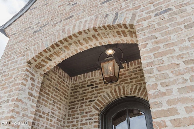 132 Freeland Ln, Clinton, MS 39056 - exterior view of brick wall