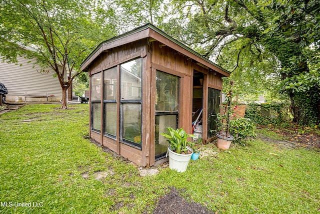 view of outbuilding with an outbuilding