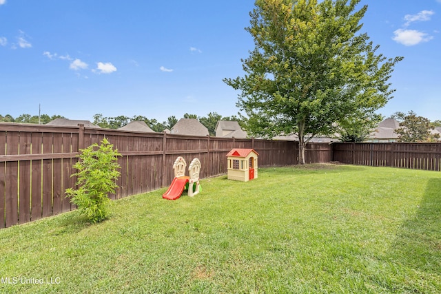 3841 Chateau Cv, Ocean Springs, MS 39564 - view of fenced backyard