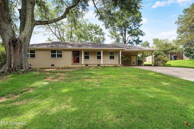 530 Oakhurst Dr, Hernando, MS 38632 - ranch-style house featuring crawl space, concrete driveway, a front lawn, brick siding, and an attached carport