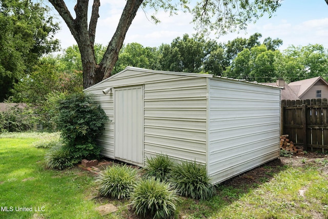 530 Oakhurst Dr, Hernando, MS 38632 - view of shed