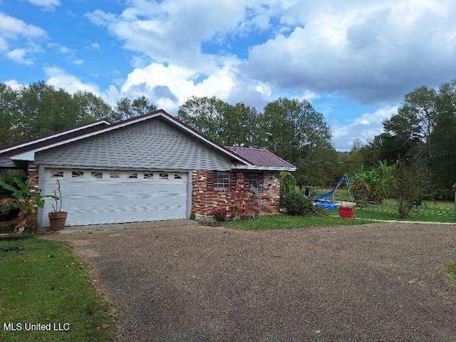 view of front of house featuring a garage