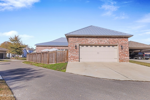 view of front facade with a garage