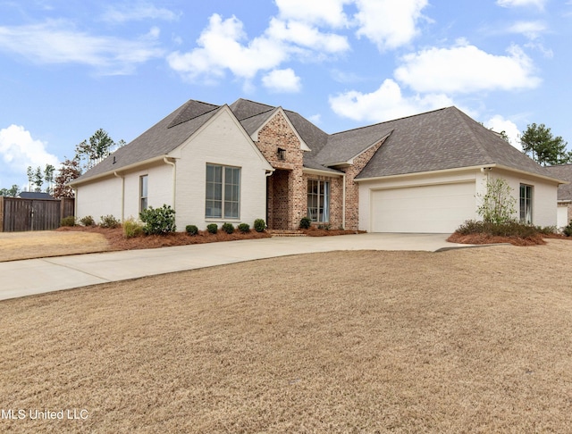 view of front facade featuring a garage