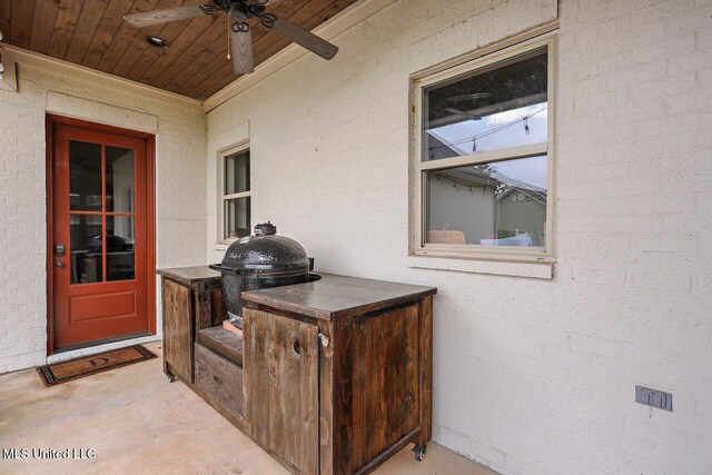 233 Arbor Trl, Brandon, MS 39047 - view of patio featuring a ceiling fan