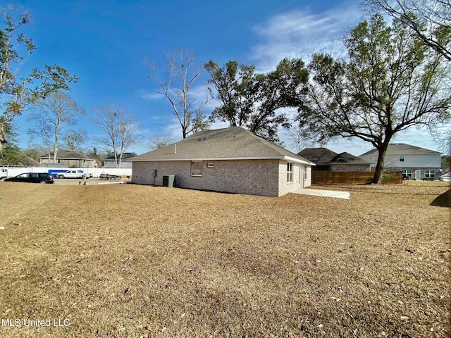 view of property exterior