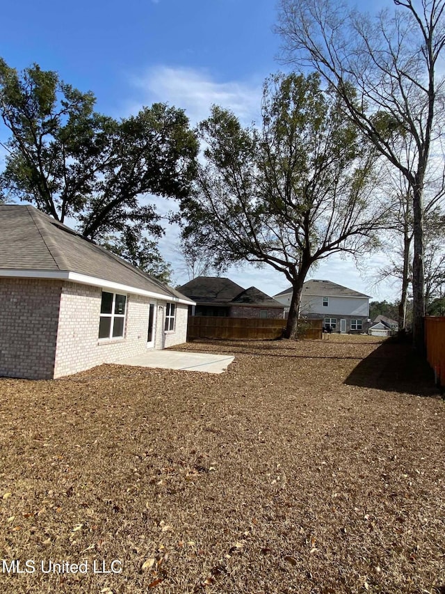 view of yard with a patio area