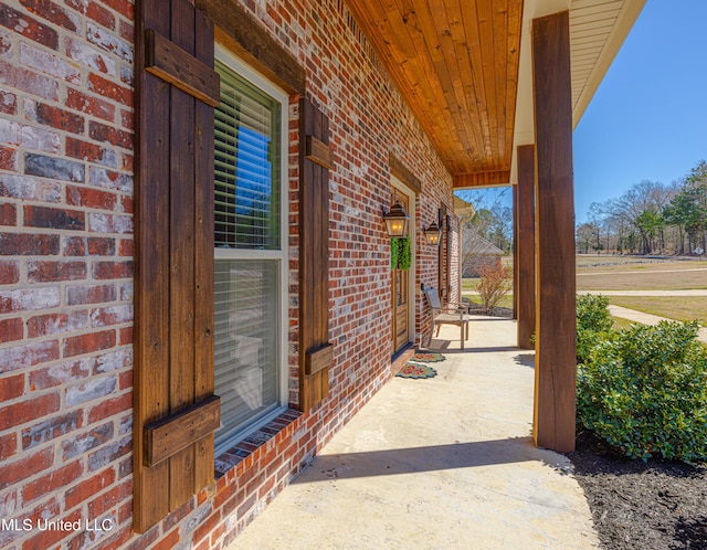 view of patio / terrace with covered porch