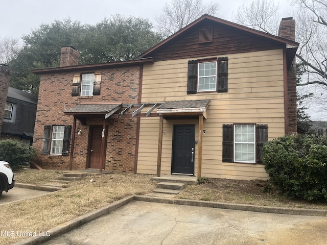 view of front of property