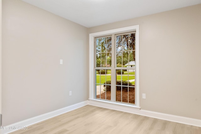1304 Estelle St, Hattiesburg, MS 39402 - unfurnished room with light wood-style flooring