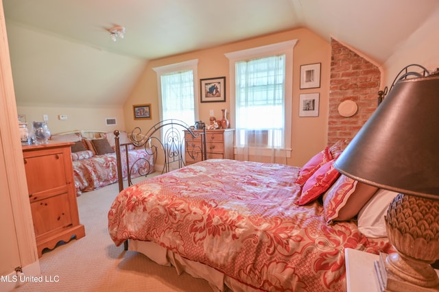 204 Arlington Ave, Natchez, MS 39120 - bedroom featuring carpet floors and lofted ceiling