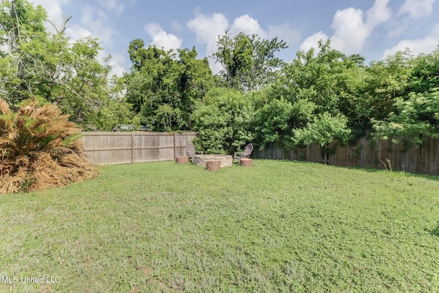 2213 N St, Gulfport, MS 39507 - view of yard