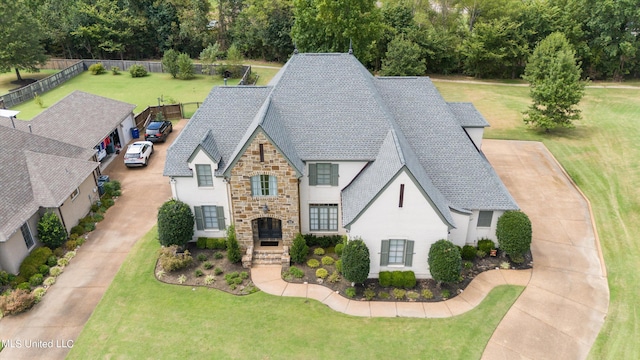 view of front of property with a front lawn