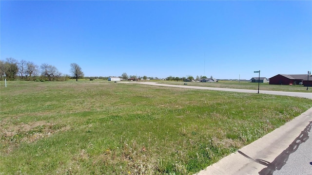 16743 Ashland Ct, Carlyle, IL 62231