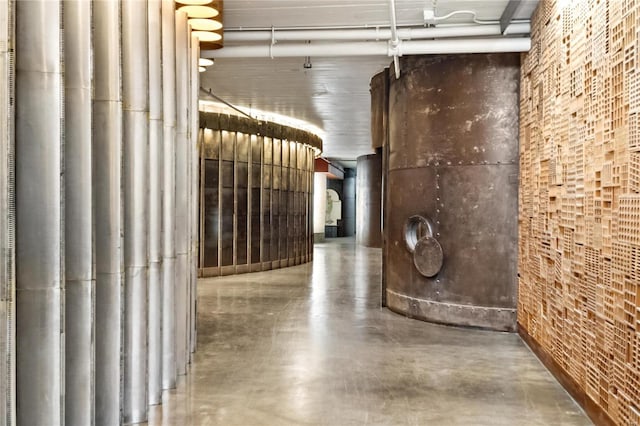 701 N 15th St Unit 504W, Saint Louis, MO 63103 - corridor with finished concrete floors
