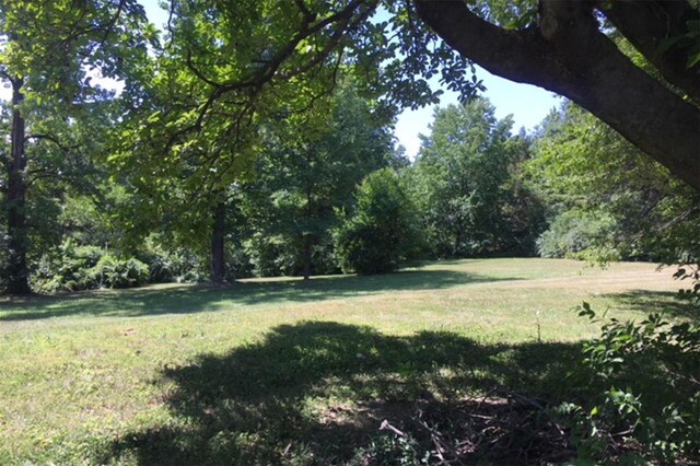 866 Deaver Ln, Creve Coeur, MO 63141