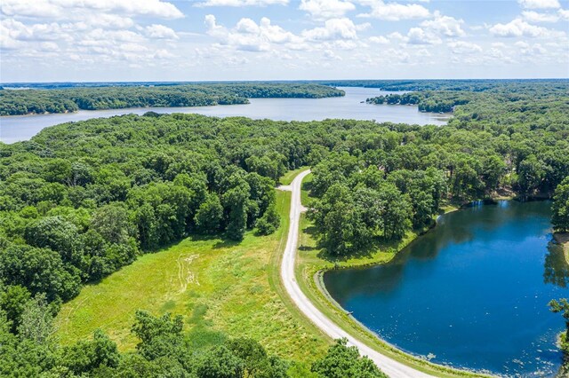 10 Weeks Ln, Litchfield, IL 62056