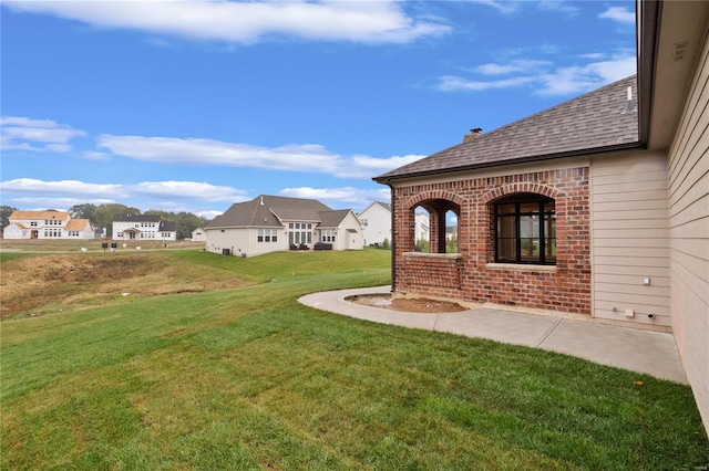 744 Silver Buck Ln, Chesterfield, MO 63005 - view of grassy yard